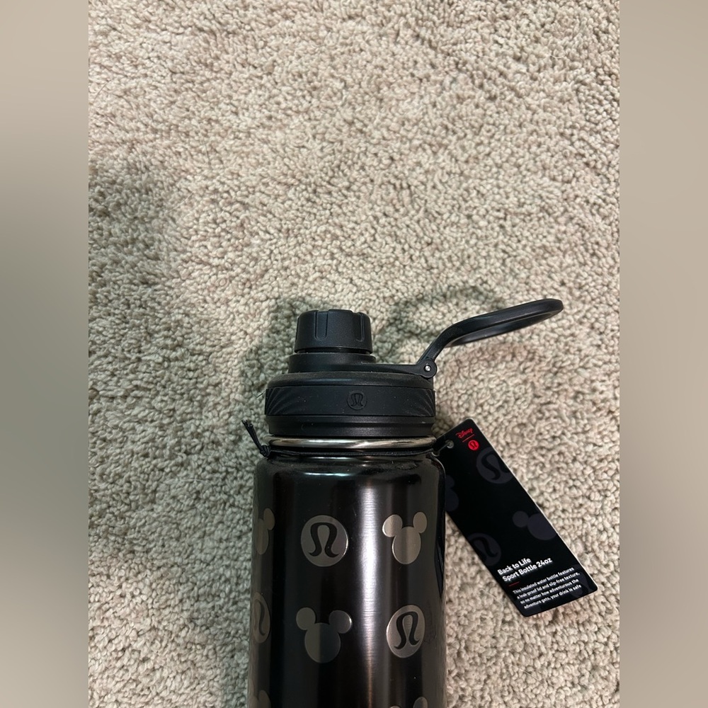 NWT Lululemon x Disney Back To Life Sport Bottle - Picture 4 of 9